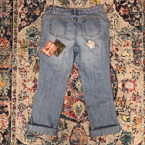 Vintage Patchwork & Embroidered Spring Mom Jeans - Picture 3 of 7